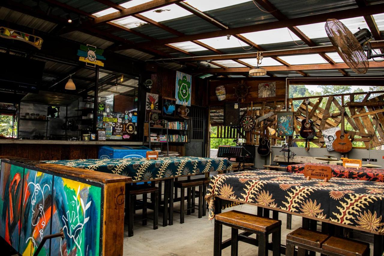 Tioman Cabana Bed & Breakfast Kampong Ayer Batang Buitenkant foto